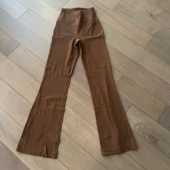 Lululemon Groove Super-High Rise Flared Pant Nulu Roasted Brown Sz 4 Hemmed 28” - Picture 1 of 7